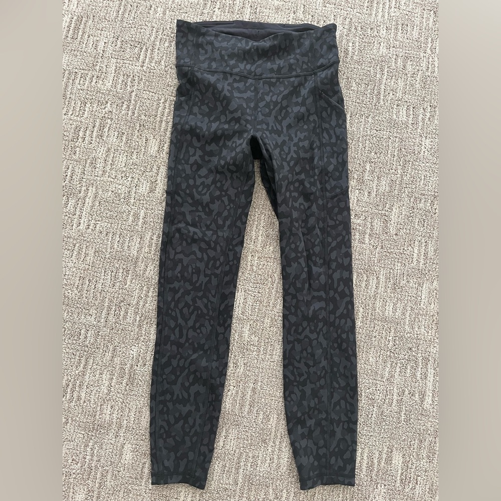 Lululemon Invigorate High Rise Tight 25”.